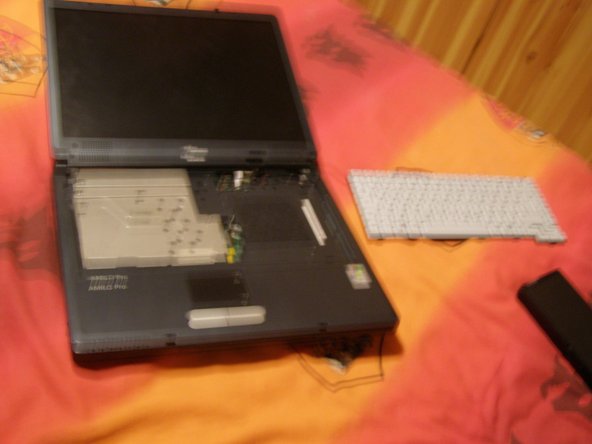 تعویض کیبورد لپتاپ 7