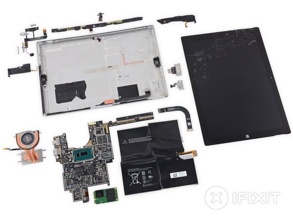 Microsoft Surface Pro 3 in pieces after the teardown