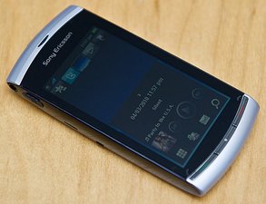 Sony Ericsson  Vivaz (U5)