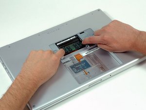 Installing MacBook Pro 15" Core Duo Model A1150 RAM