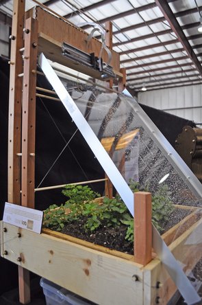 Self-sustaining garden at Maker Faire