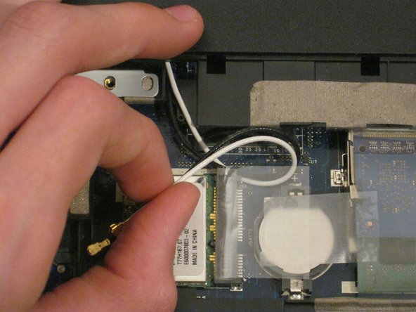 تعویض برد وایرلس لپتاپ 777