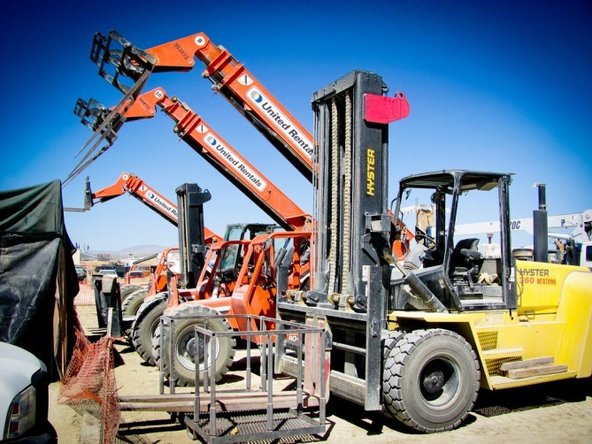 machine repair at Burning Man