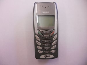 Nokia 8265 Cell Phone