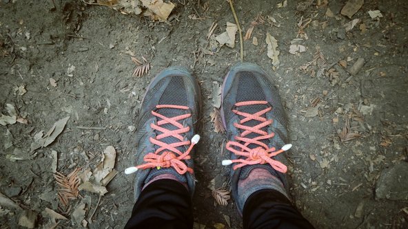 Using Sugru to tie shoelaces wile backpacking