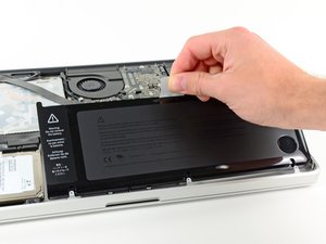 Installing MacBook Pro 15" Unibody Mid 2012 Battery