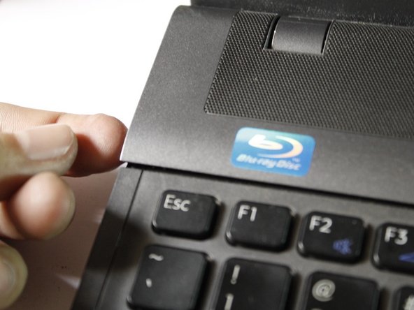  تعویض دکمه پاور لپتاپ