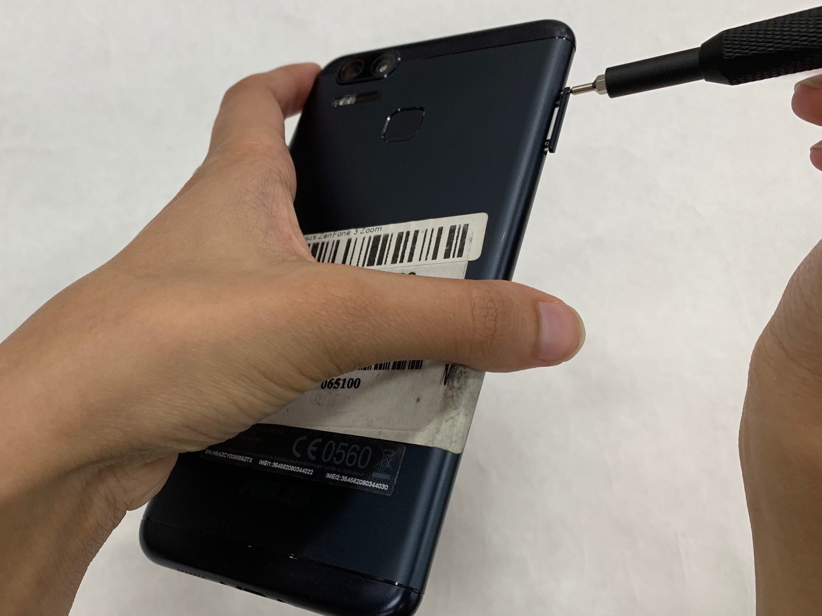 ASUS ZENFONE 3 Zoom Volume/Power Buttons Replacement iFixit Repair Guide