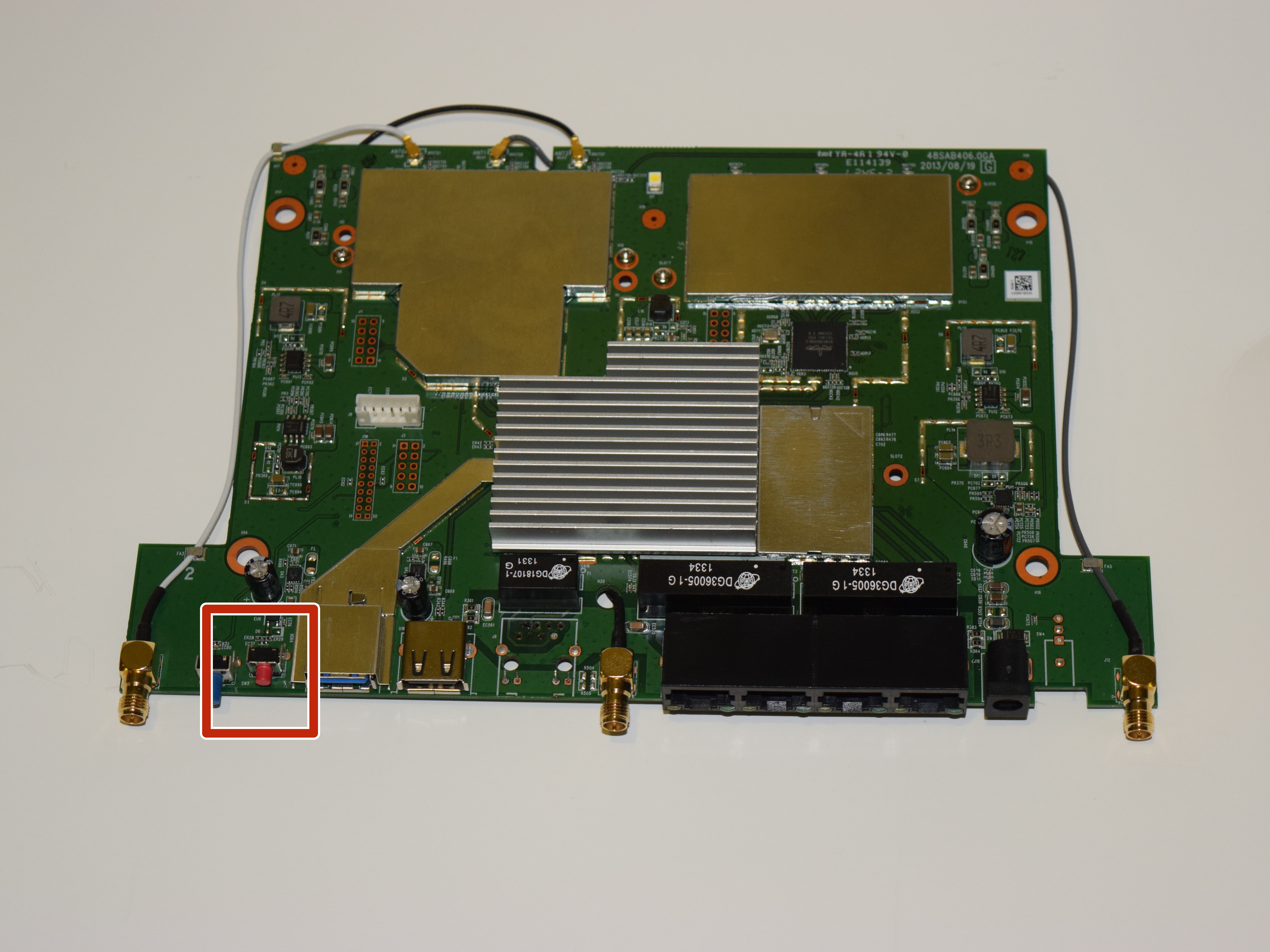 Linksys EA6900 Router Reset Button Replacement iFixit Repair Guide