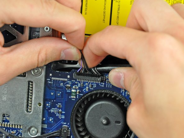 Image 2/2: Optical drive fan.