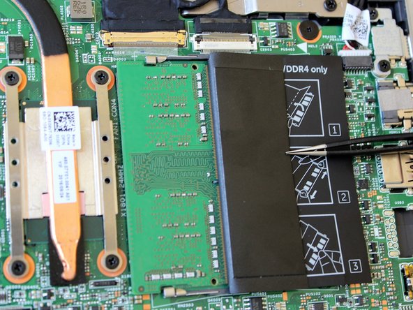 بیرون کشیدن بست از تراشه