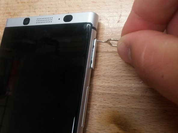 BlackBerry KEYone Motherboard Disassembly - iFixit Repair Guide