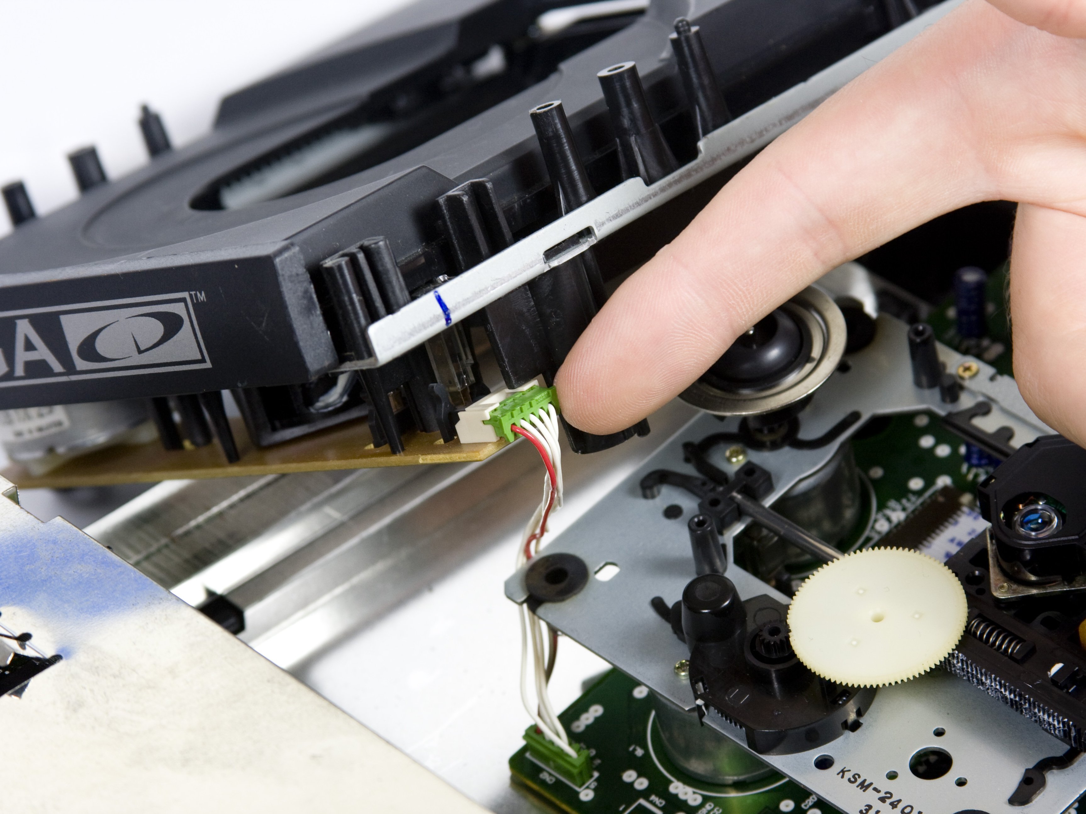 Sega CD CD Tray Replacement iFixit Repair Guide