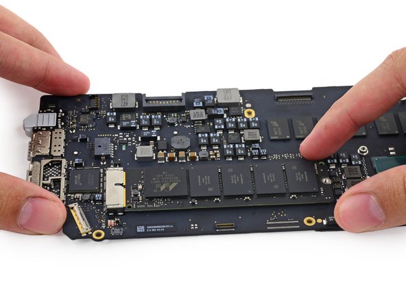 MacBook Pro 13" Retina Display Late 2013 Logic Board Replacement ...