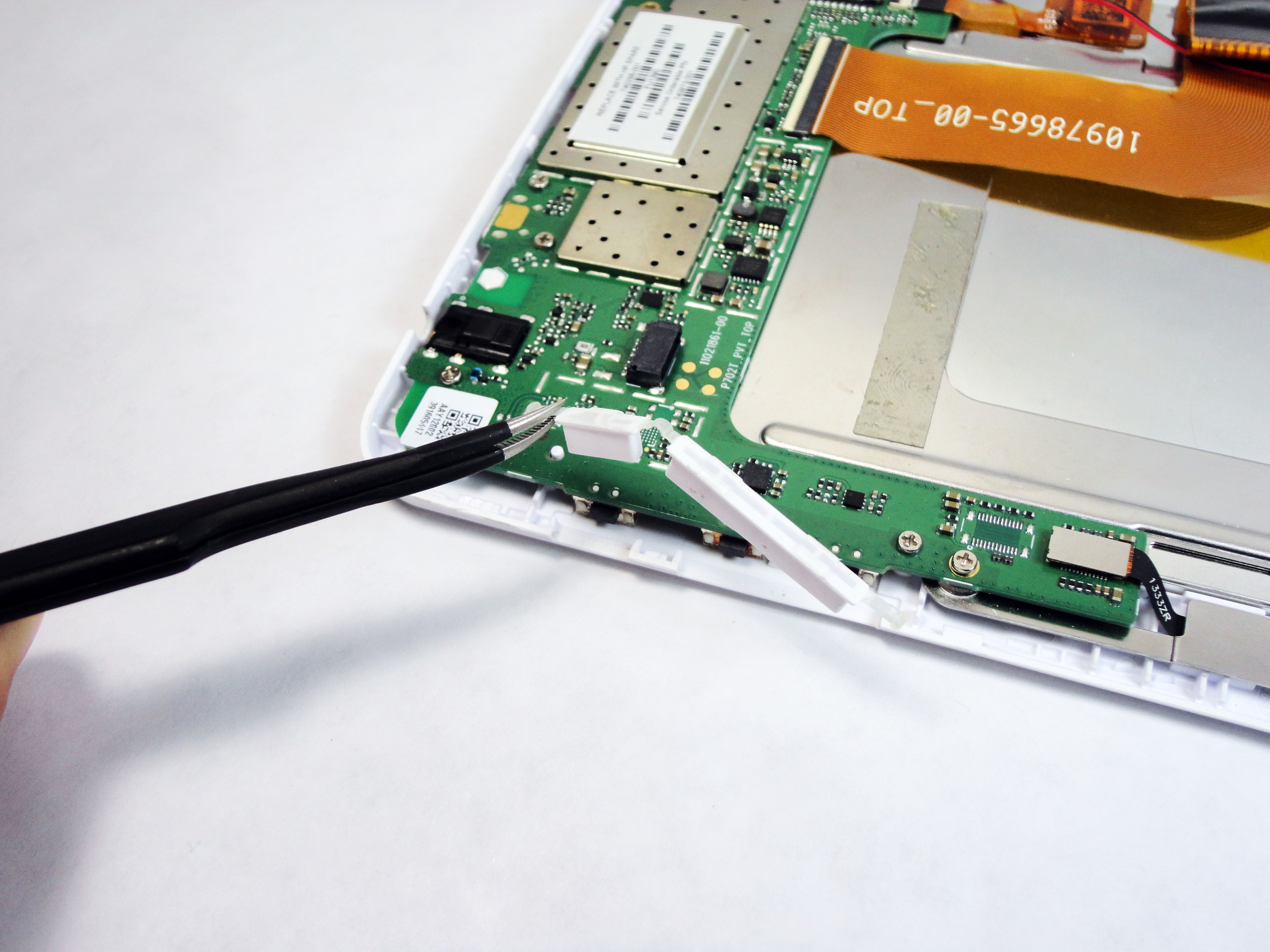 HP 7 1800 Power and Volume Buttons Replacement iFixit Repair Guide