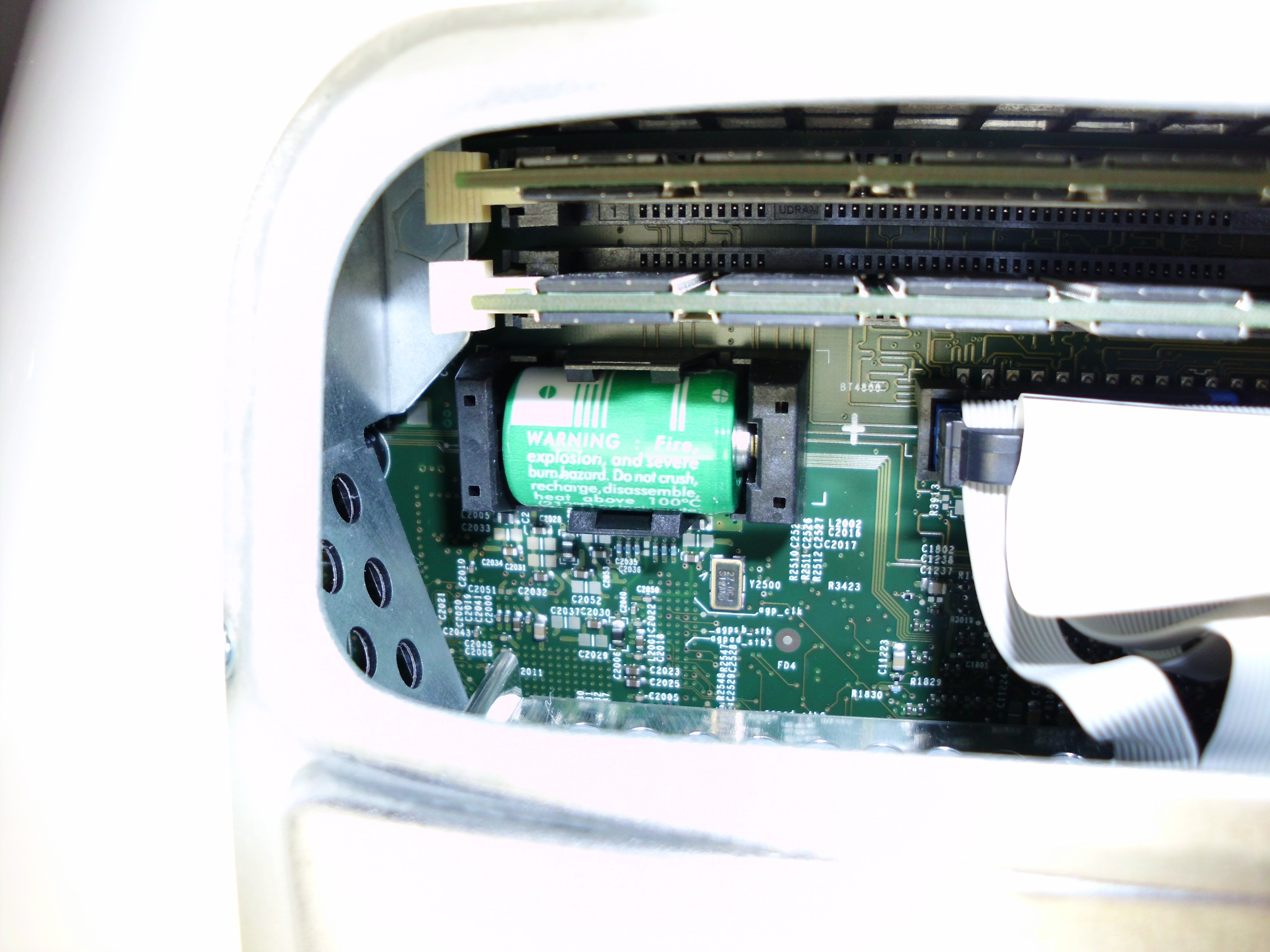 eMac PRAM Battery Replacement iFixit Repair Guide