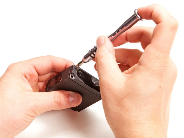 Image 1/2: Let's turn our attention back to the transmitter/receiver module.