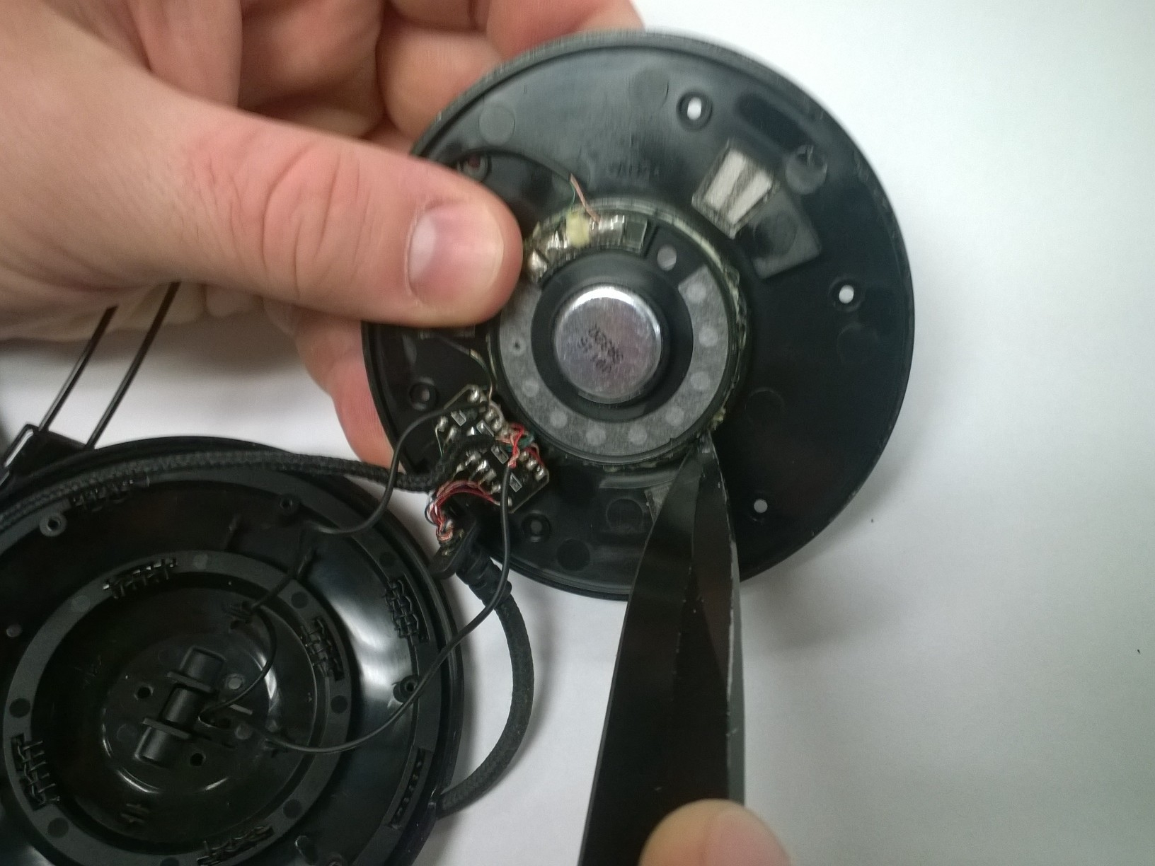 Razer Megalodon – Virtual 7.1 Surround Sound USB Gaming ... usb headphone wiring diagram 