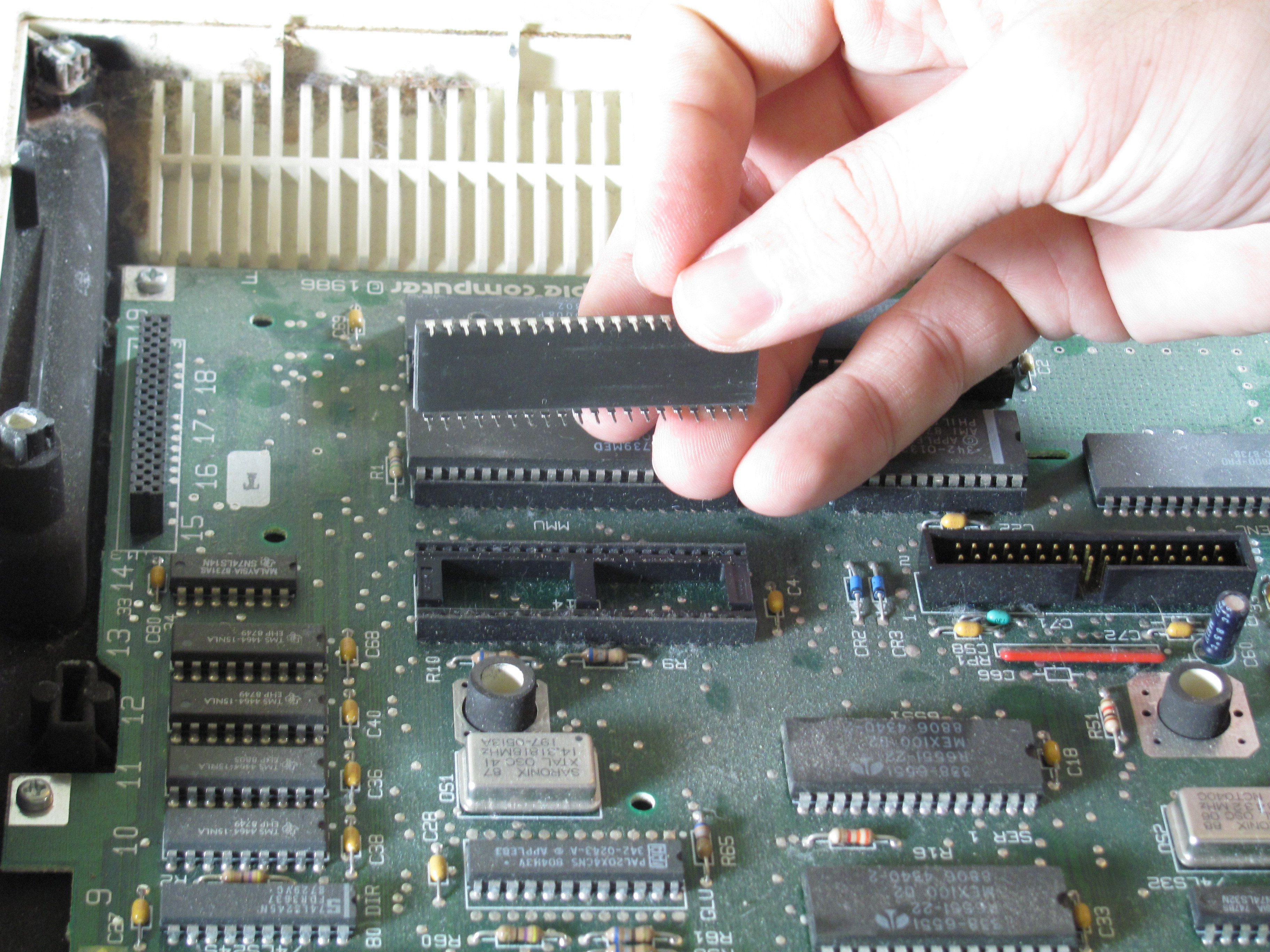 Apple IIc IC Chips Replacement iFixit Repair Guide