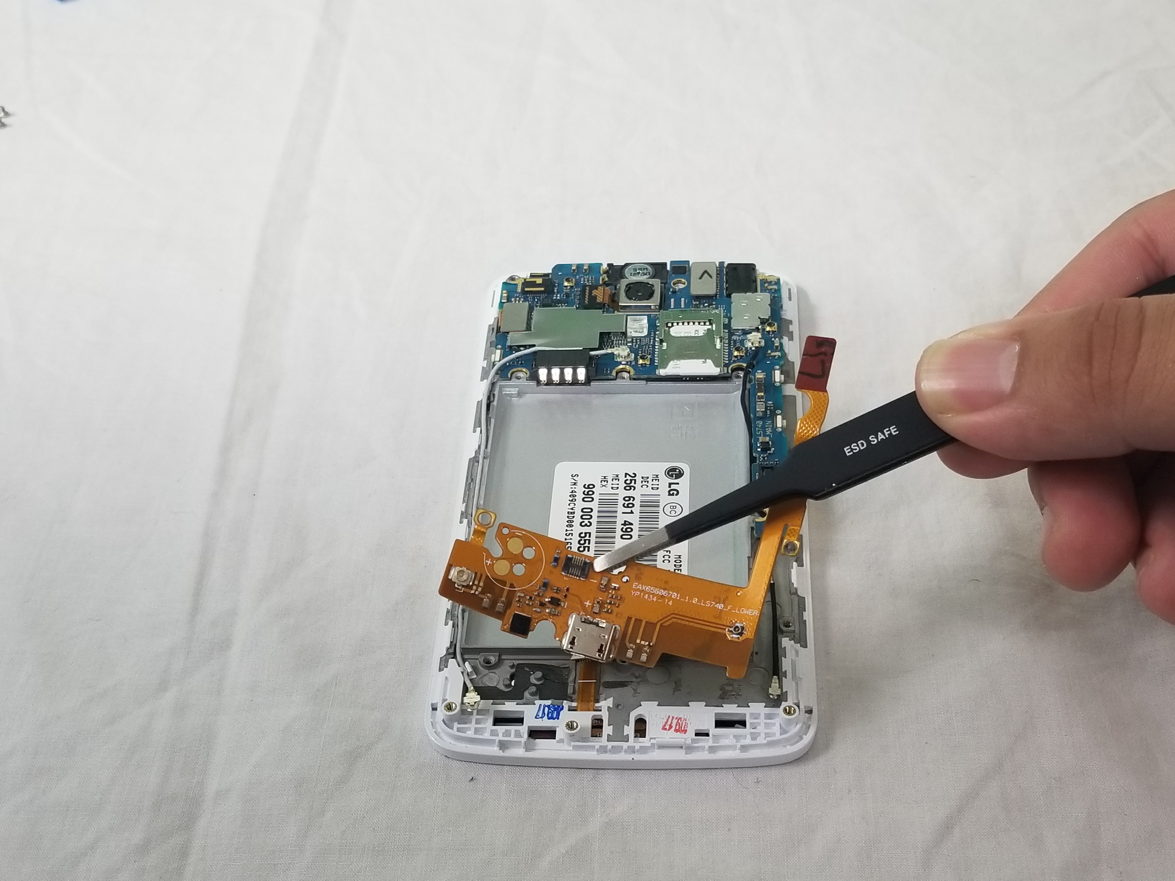 LG Volt Charger Port Replacement iFixit Repair Guide