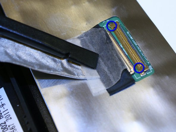 Image 2/3: Tiny round clips.