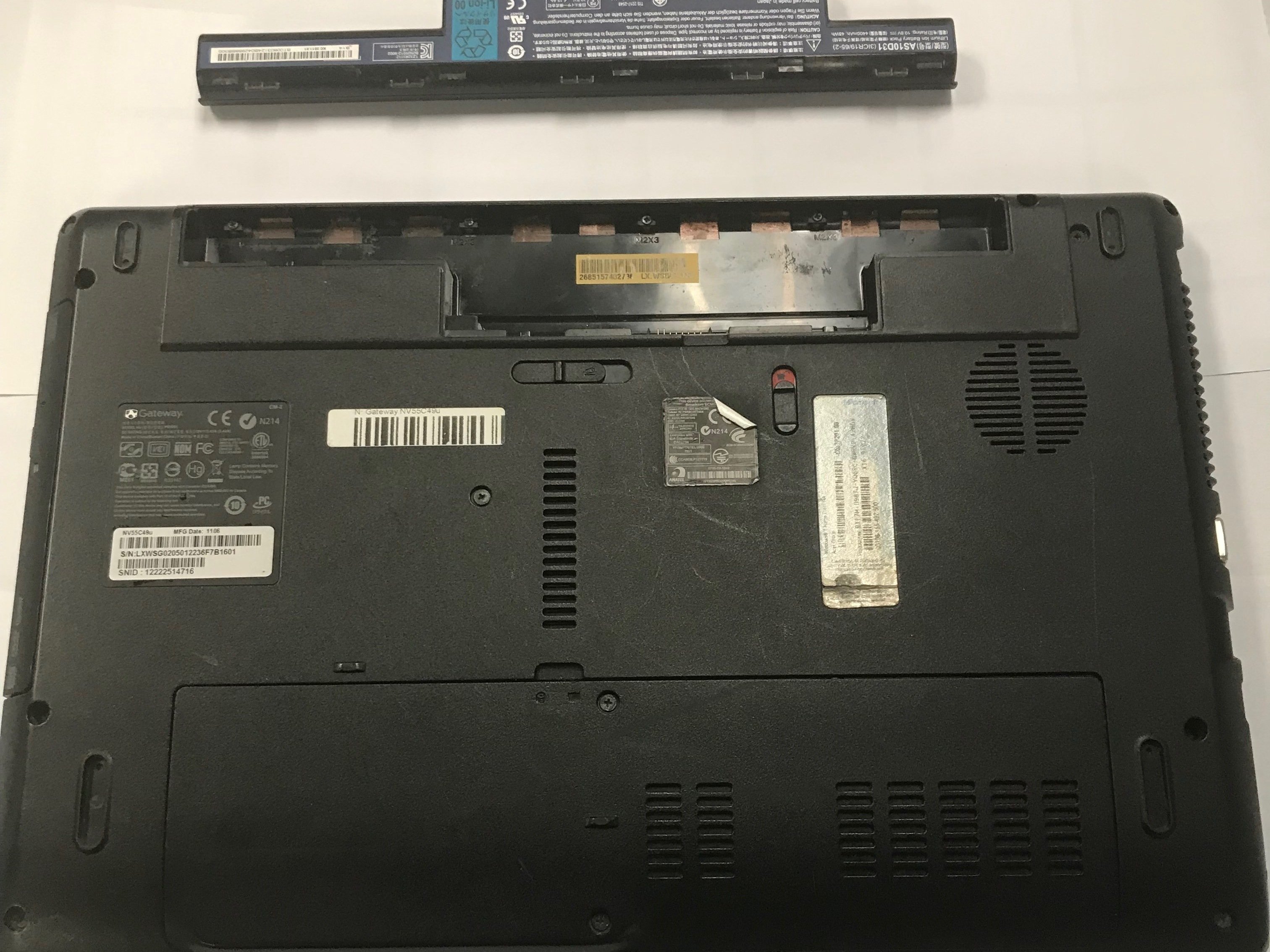 Gateway NV55C49u Battery Replacement iFixit Repair Guide