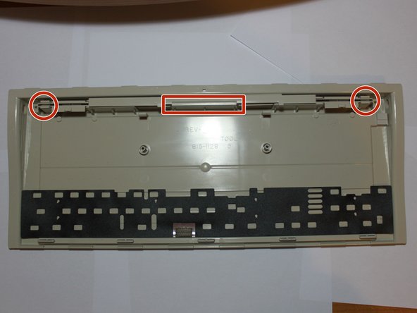 Image 2/3: It is '''very''' easy to break a tab - I had a casualty doing this teardown :[