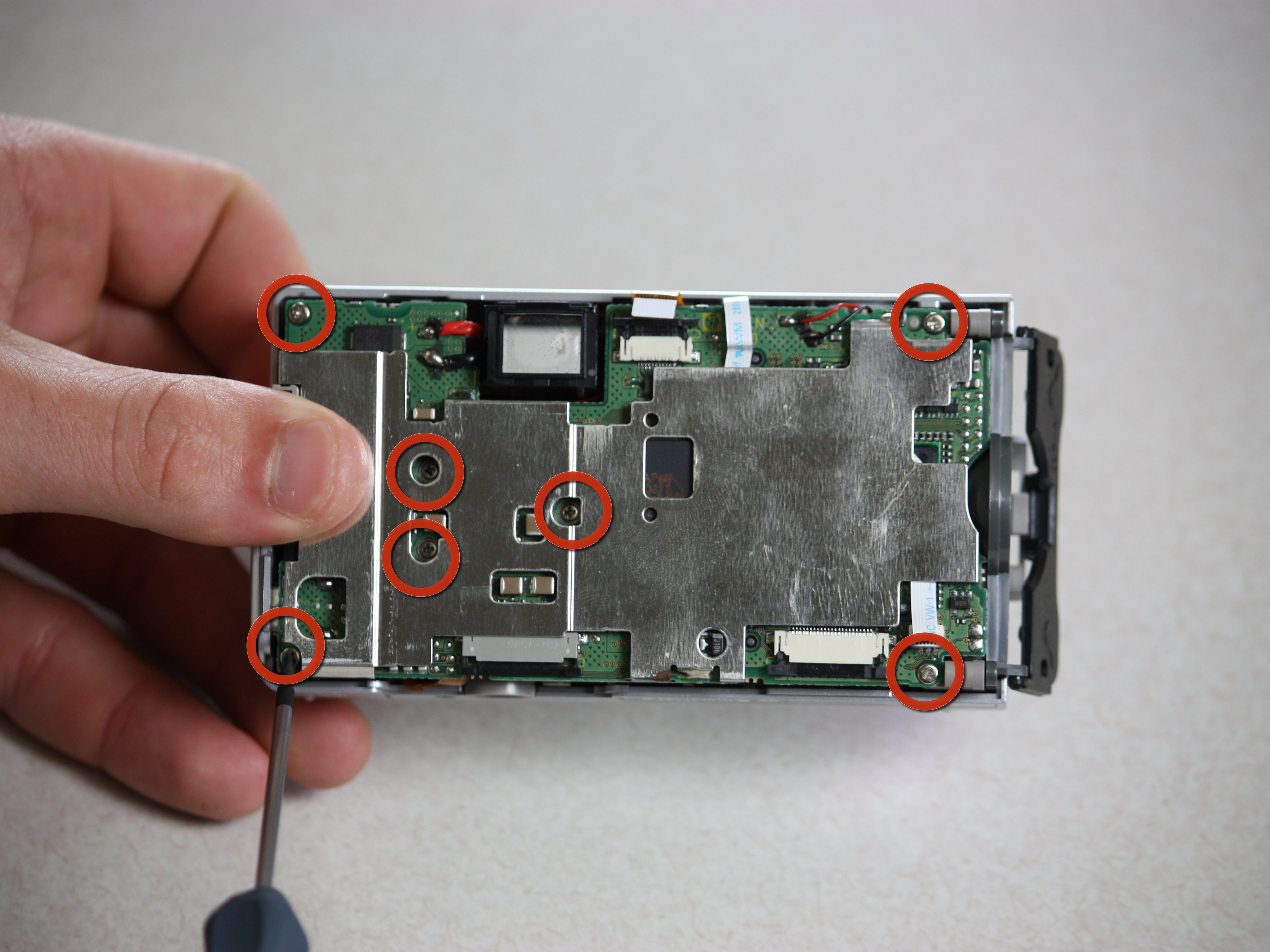 Canon PowerShot A200 Camera Lens Replacement Guida di riparazione iFixit