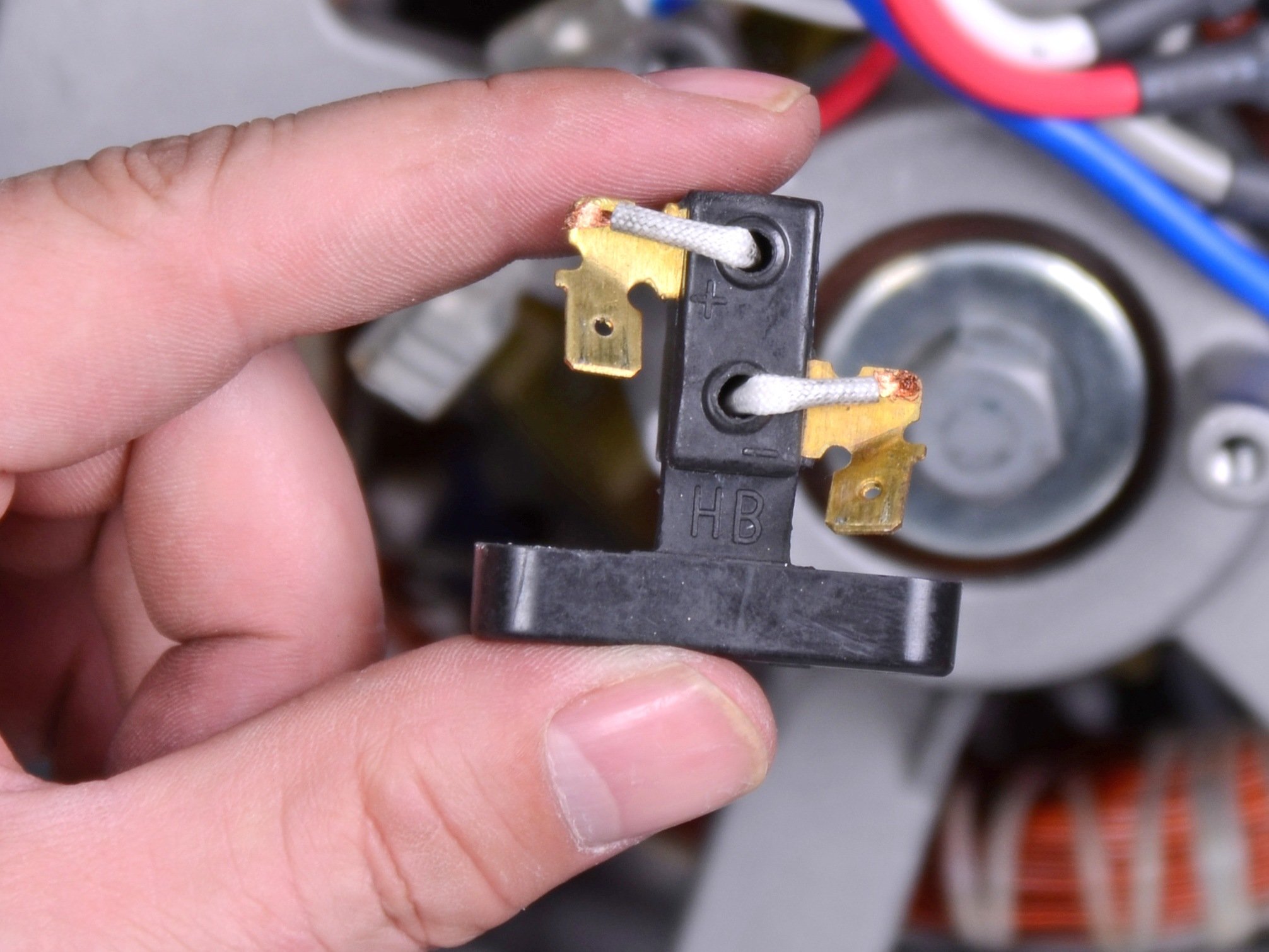 Honda 6500 Watt Generator EG6500CL AT Brush Assembly Replacement