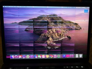 SOLVED: MacBook Pro 2017 screen flickering / glitching / has horizontal