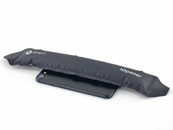 Cj3hU1KeBPAAHDgL - iPhone 7 Batterij vervangen