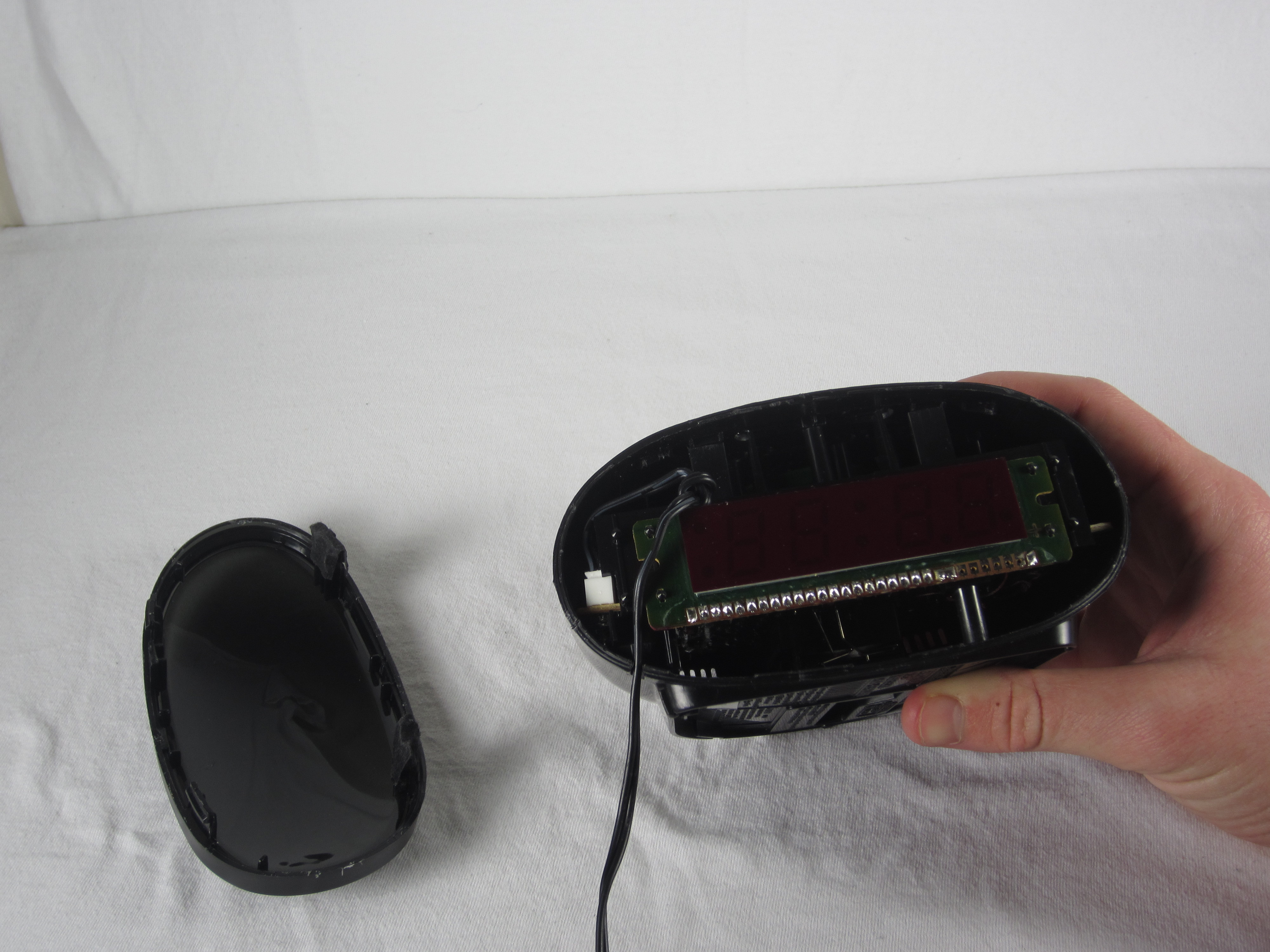 Venturer CR20 Front Screen Replacement iFixit Repair Guide