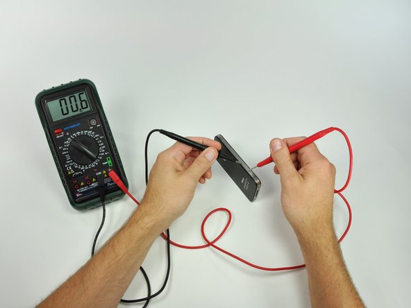 measuring the resistance of an iPhone 4