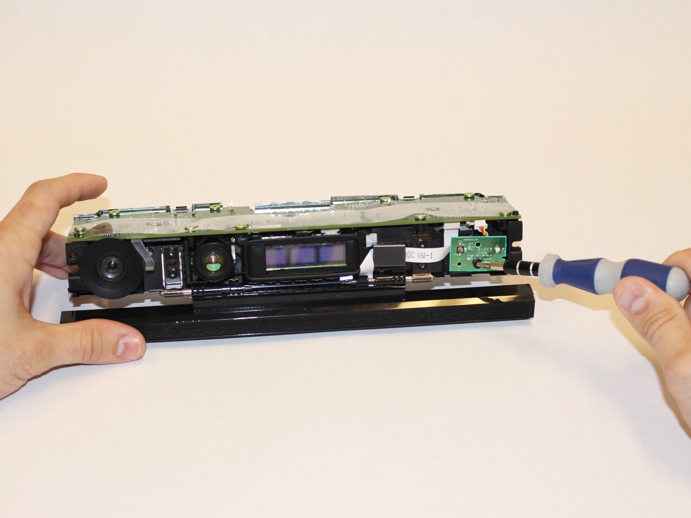 Xbox One Kinect LED Sensor Replacement iFixit