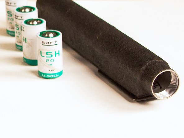 Image 3/3: Each cell is good for 13,000 mAh! That's about double the capacity of the iPad 2's [guide|5071|battery|stepid=22967].