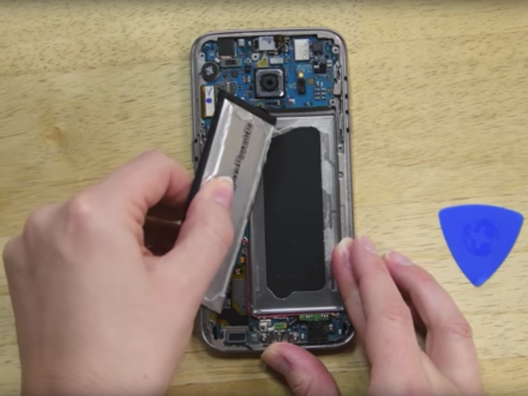 Samsung Galaxy S7 Battery Replacement - iFixit
