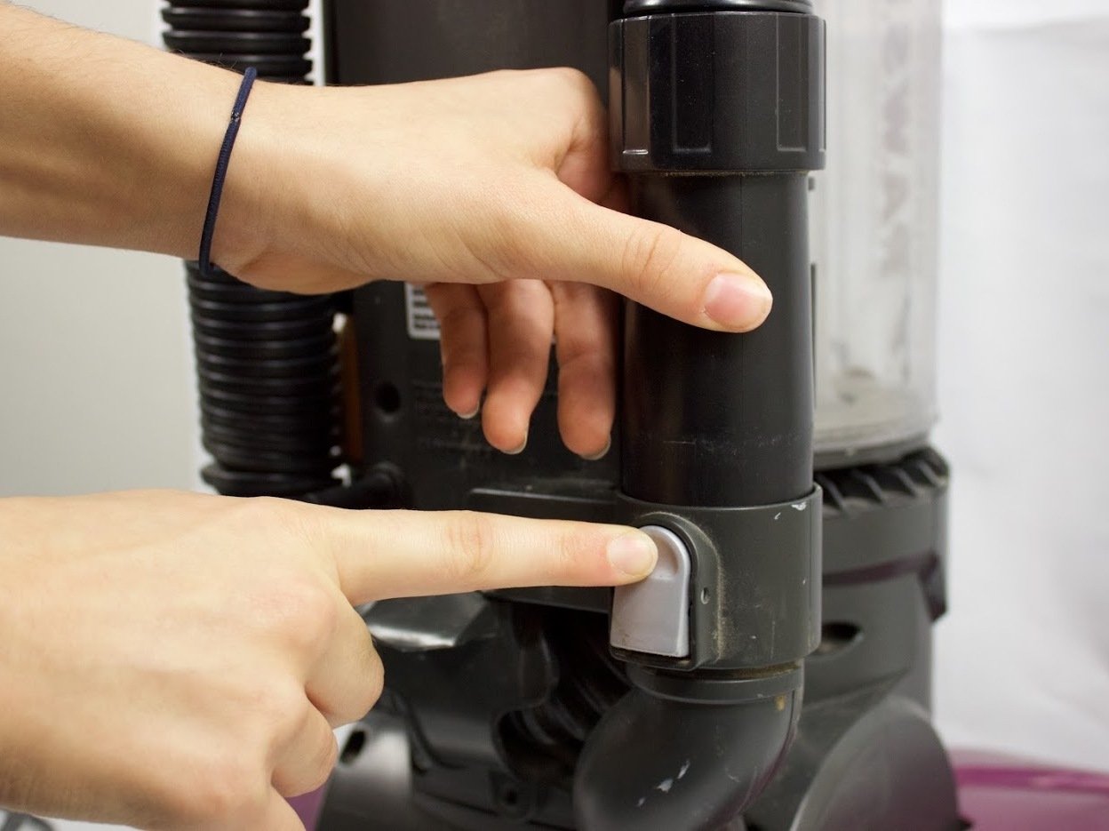 Hoover TSeries WindTunnel Pet UH70102 Unclogging the Pipes Replacement