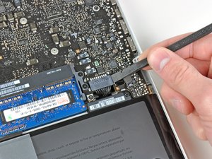 Instalacion Del Macbook Pro 13 Unibody De Finales De 11 Doble Disco Duro Guia De Reparacion Ifixit