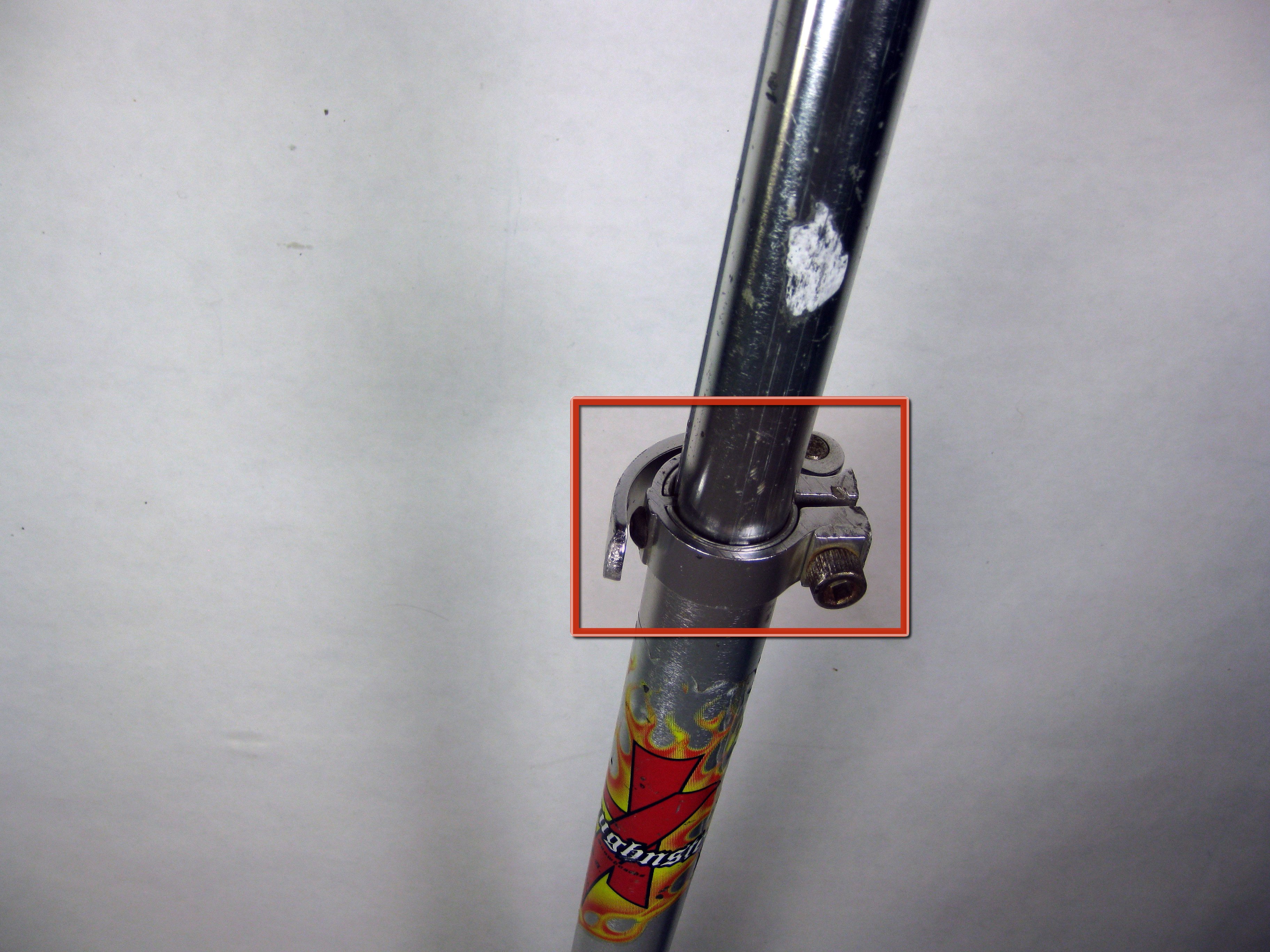 How to tighten the Razor A handlebar clamp iFixit Repair Guide