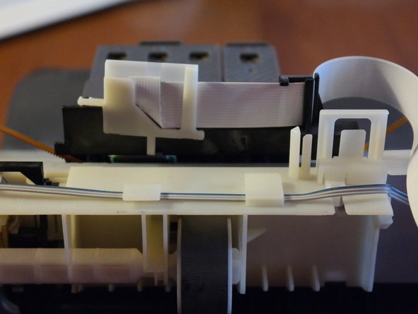 گیره پلاستیکی