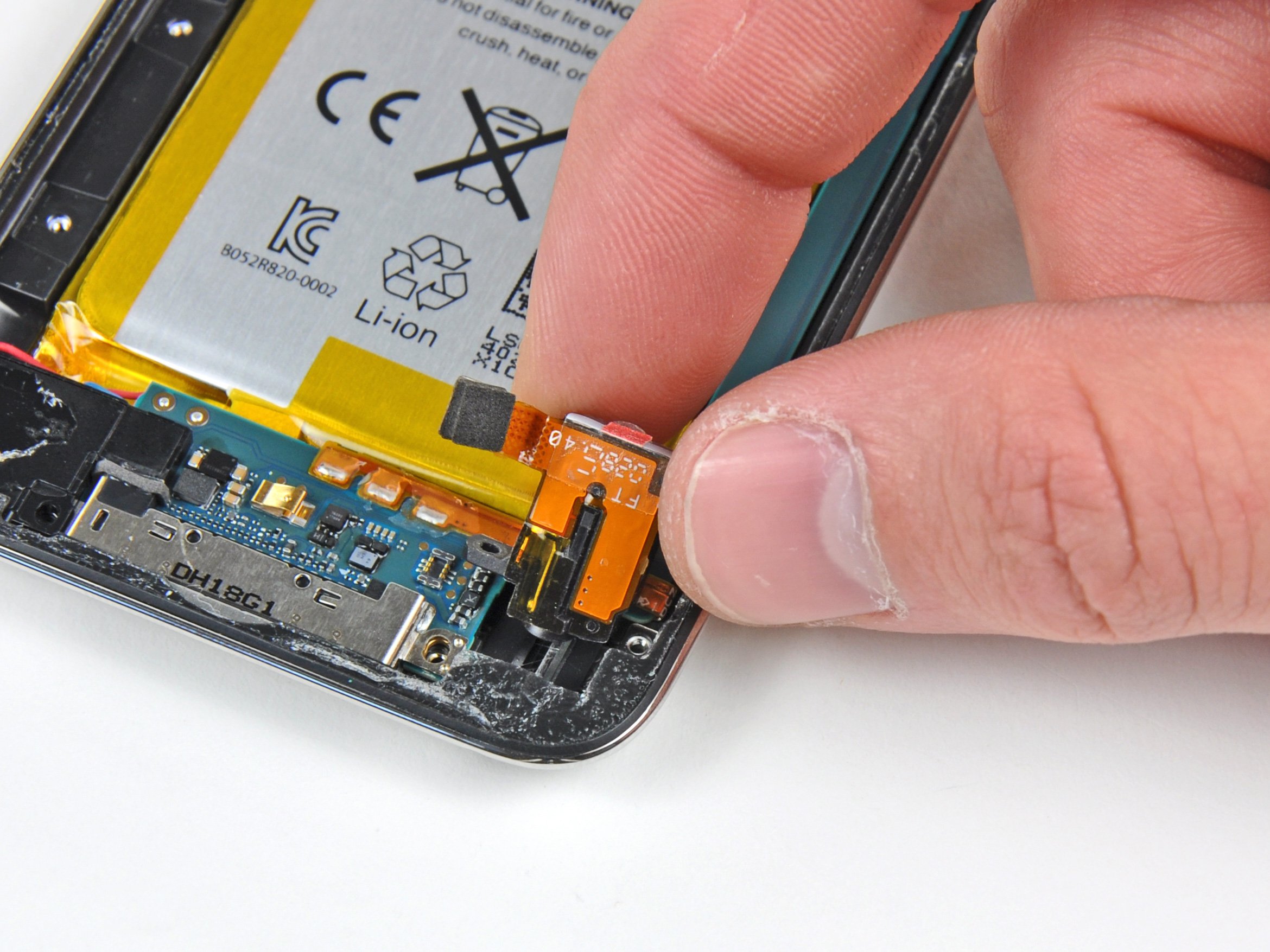 iPod Touch 4th Generation Headphone Jack Replacement iFixit Repair Guide