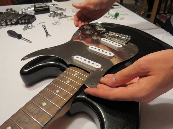 Fender Starcaster Pickups Replacement - iFixit