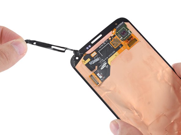 Image 2/3: Say goodbye to the sticky adhesive tape holding the screen down. Reinstalling your display will most likely require a fresh set of adhesive.