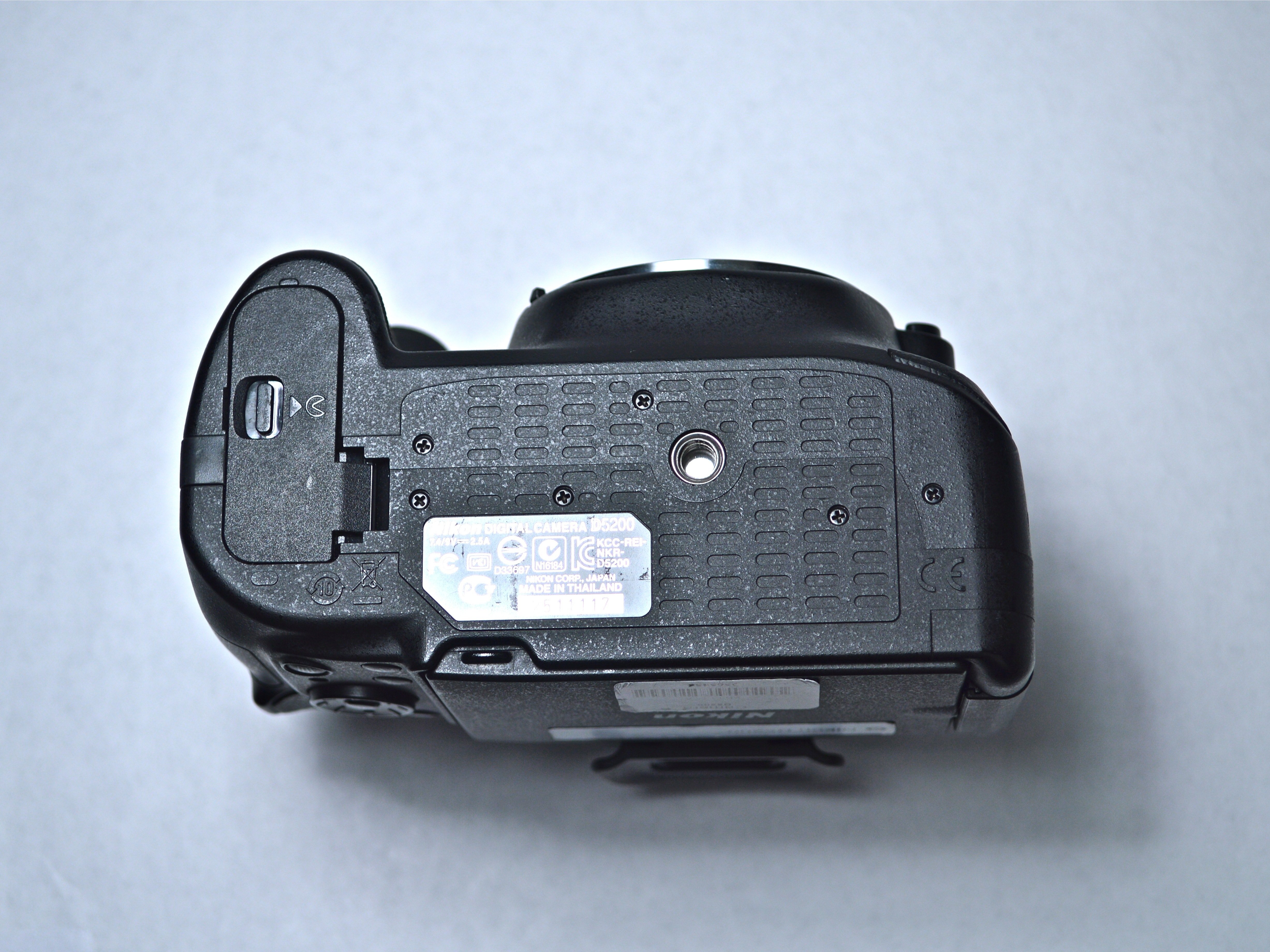 Nikon D5200 Battery Removal iFixit Repair Guide