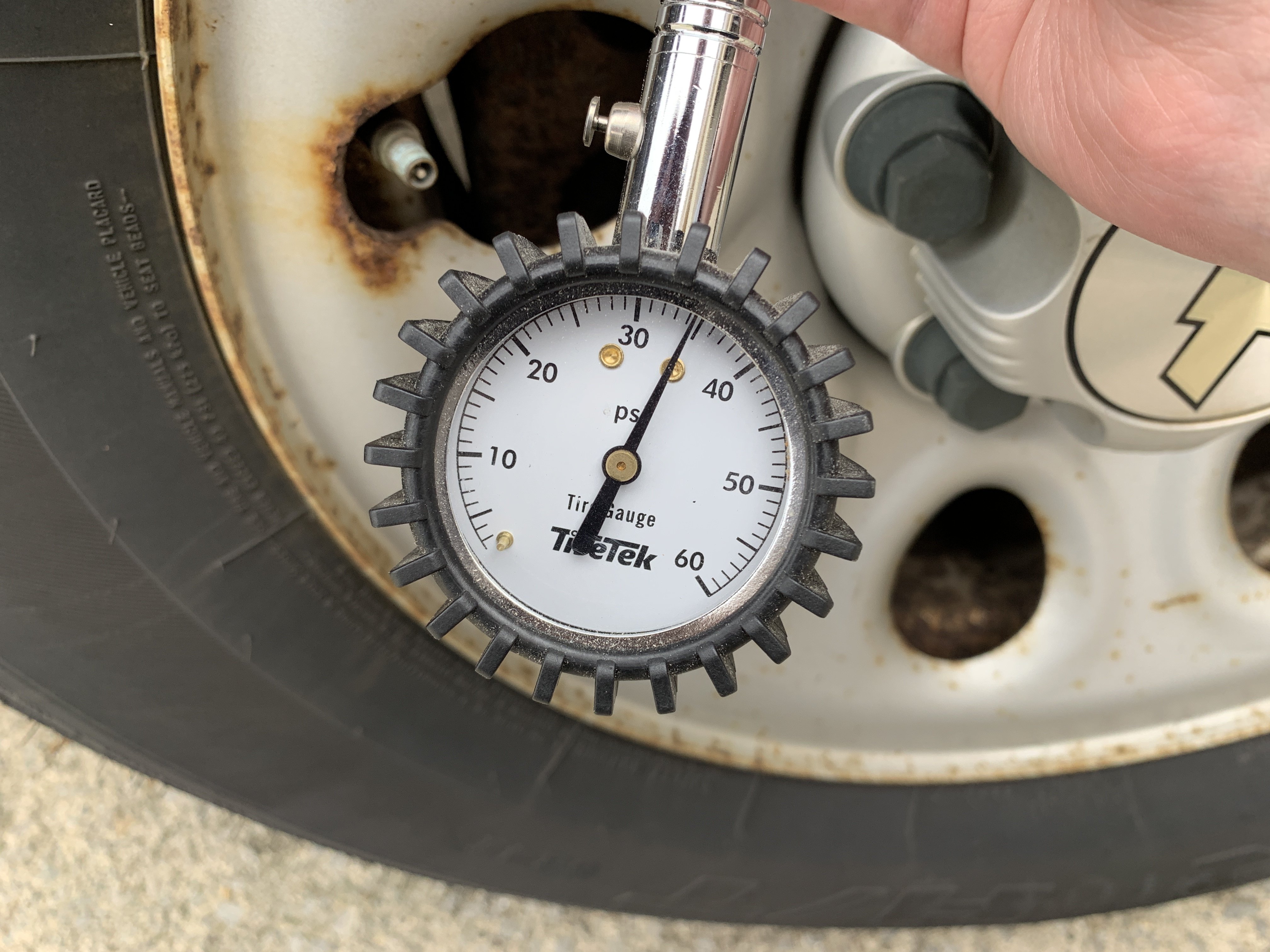 How to Check a Car's Tire Pressure iFixit Repair Guide