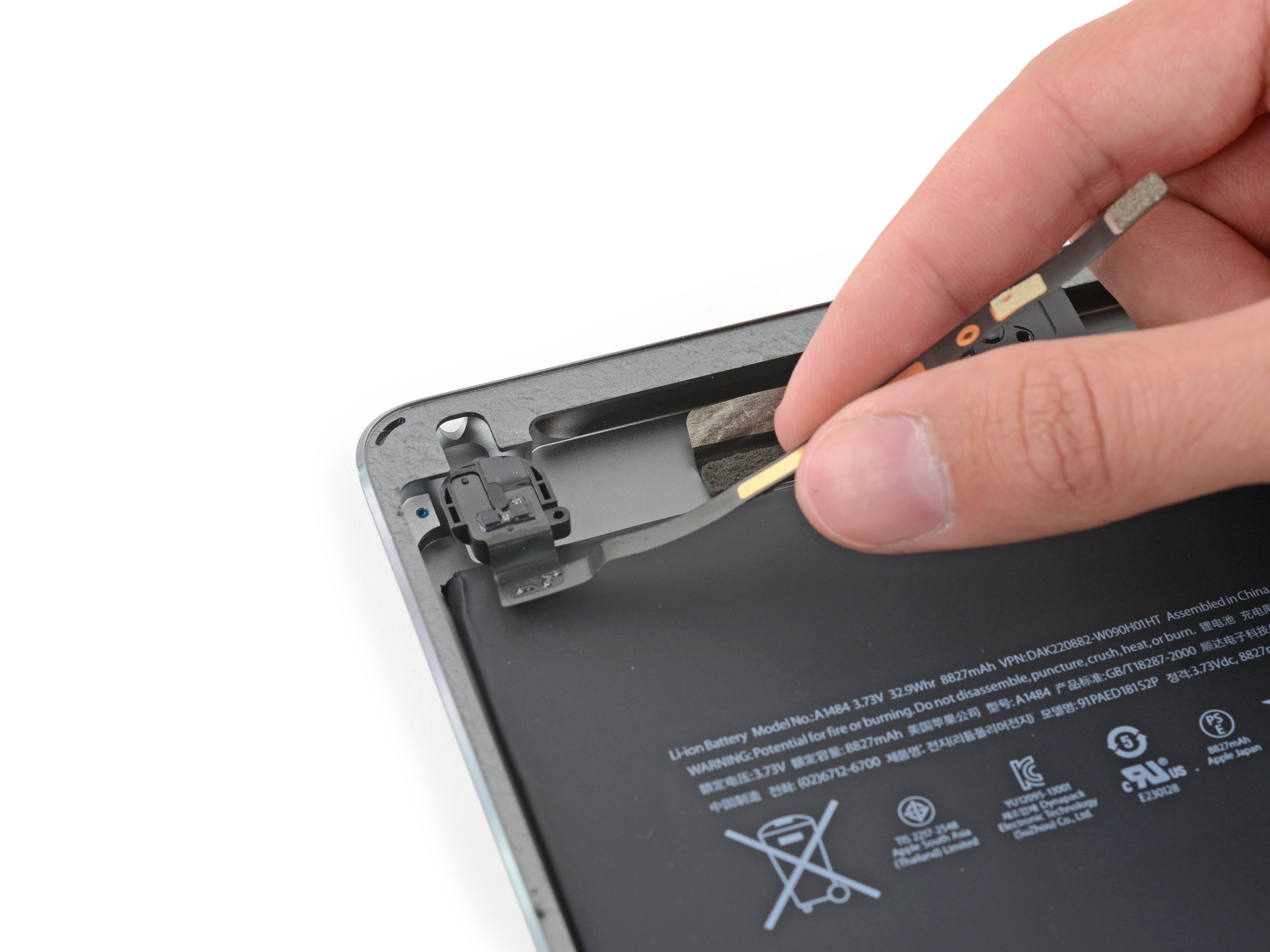 iPad 5 WiFi Headphone Jack Replacement iFixit Repair Guide