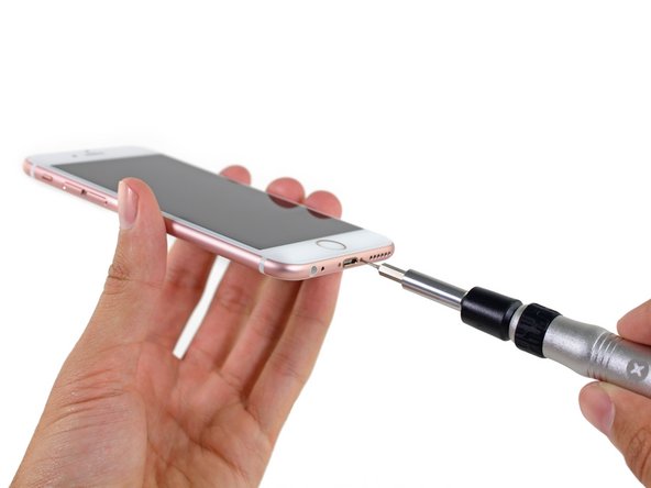 Image 2/3: Still, this strong adhesive is no match for our handy-dandy [https://www.ifixit.com/Store/Tools/iSclack/IF145-243|iSclack|new_window=true].