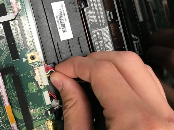 قطع کردن سیم ها متصل به مادر برد