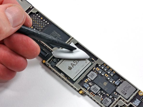 Image 1/2: Like the A5, the A5X system features a 1 GHz dual-core CPU. The upgrade that earns it an 'X' is the new GPU, which Apple ''[http://www.cnet.com.au/nvidia-on-apples-ipad-a5x-graphics-claims-show-us-the-benchmarks-339333424.htm|claims]'' outperforms even Nvidia's Tegra 3 processor.