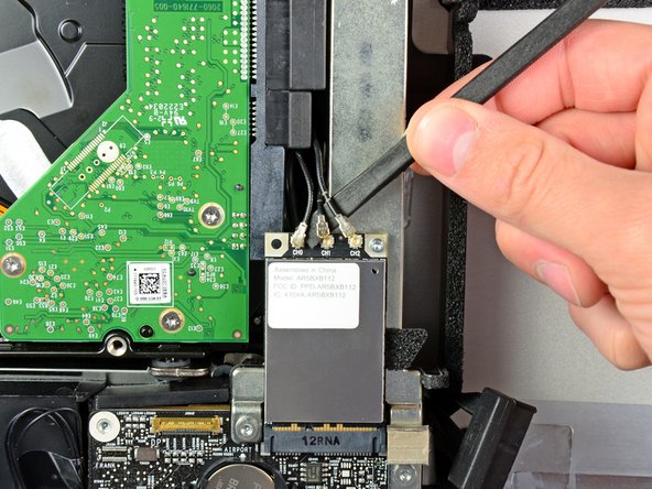 Image 2/2: During reinstallation, connect the cable with no stripes to the socket marked CH0, the cable with one stripe to CH1, and the cable with two stripes to CH2.